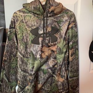 Camouflage Under Armour Hoodie